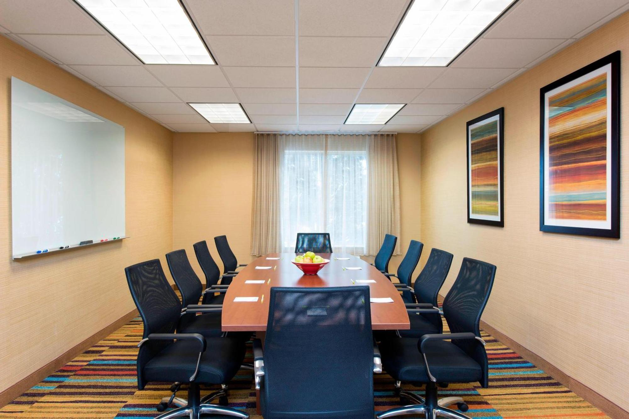 Fairfield And By Marriott Chicago St. Charles 3* Saint Charles