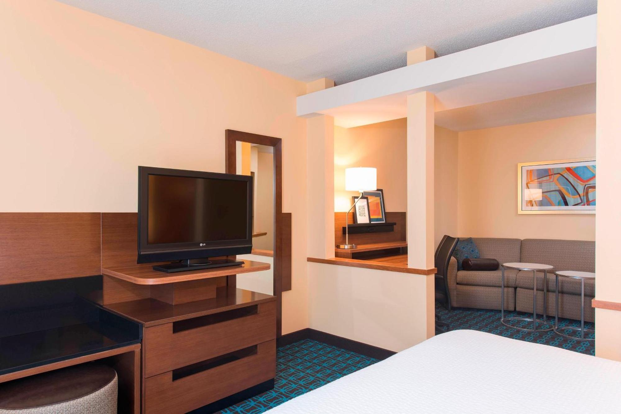 Hotel Fairfield And By Marriott Chicago St. Charles 3*