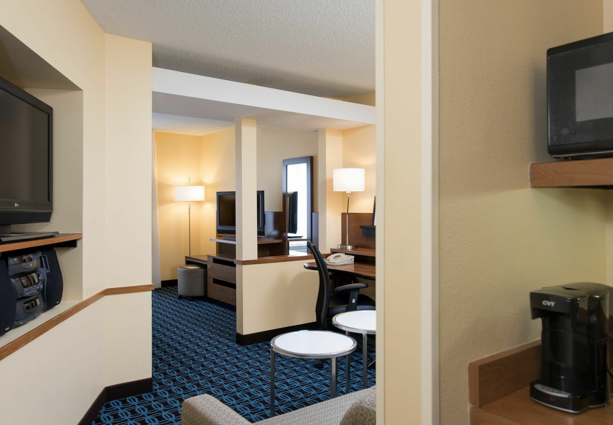 Fairfield And By Marriott Chicago St. Charles Hotel